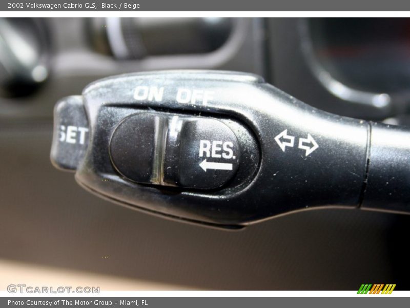 Black / Beige 2002 Volkswagen Cabrio GLS