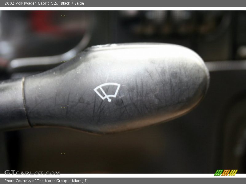 Black / Beige 2002 Volkswagen Cabrio GLS