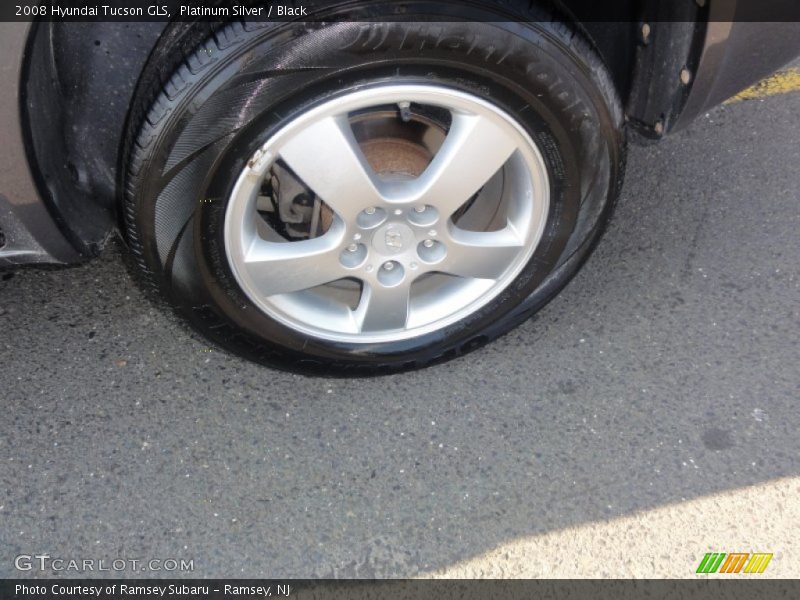 Platinum Silver / Black 2008 Hyundai Tucson GLS