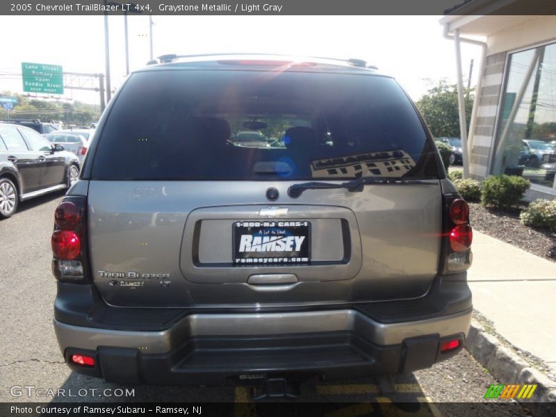 Graystone Metallic / Light Gray 2005 Chevrolet TrailBlazer LT 4x4