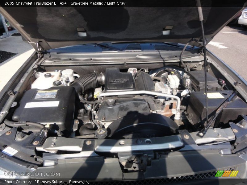 Graystone Metallic / Light Gray 2005 Chevrolet TrailBlazer LT 4x4