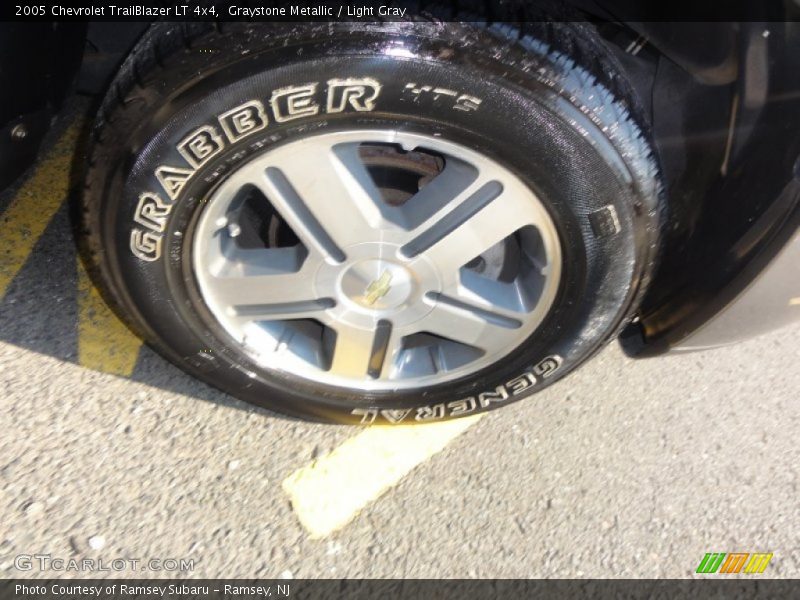 Graystone Metallic / Light Gray 2005 Chevrolet TrailBlazer LT 4x4