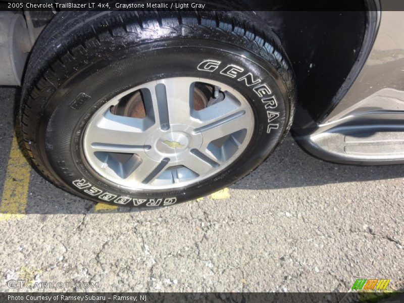 Graystone Metallic / Light Gray 2005 Chevrolet TrailBlazer LT 4x4