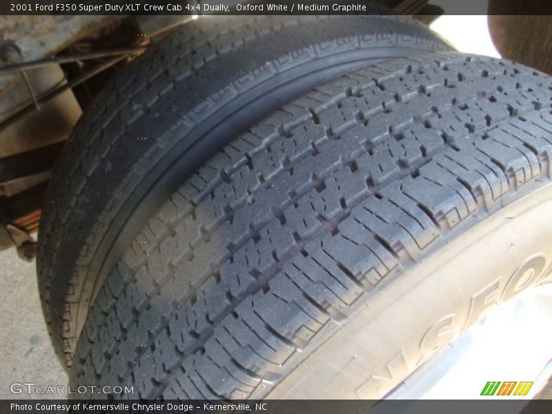 Oxford White / Medium Graphite 2001 Ford F350 Super Duty XLT Crew Cab 4x4 Dually