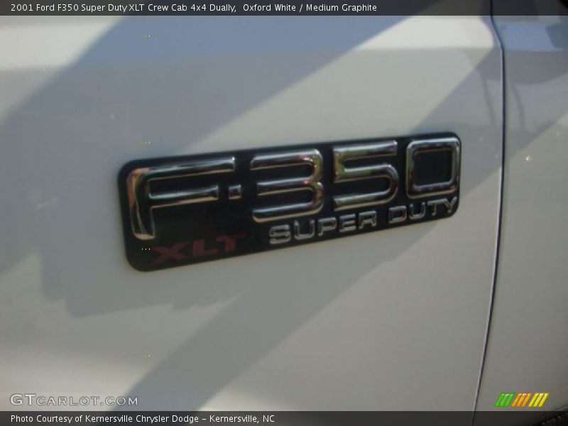  2001 F350 Super Duty XLT Crew Cab 4x4 Dually Logo