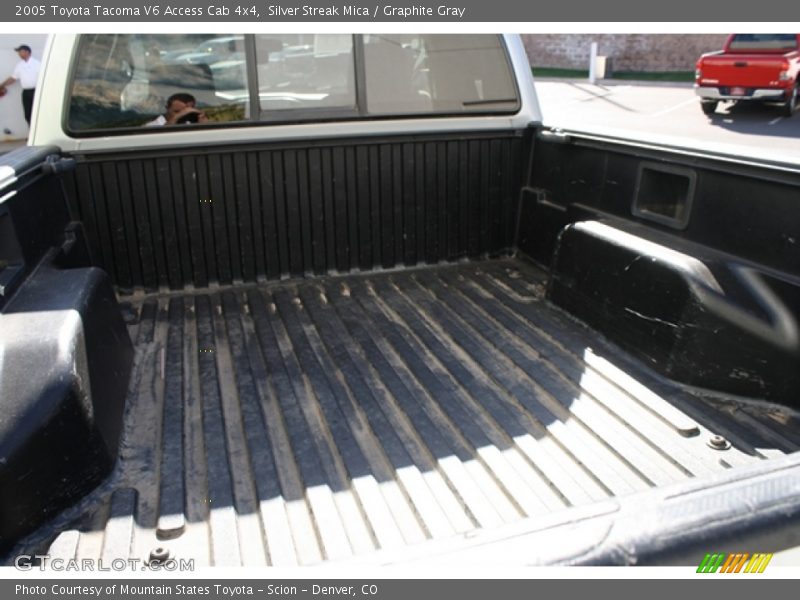 Silver Streak Mica / Graphite Gray 2005 Toyota Tacoma V6 Access Cab 4x4