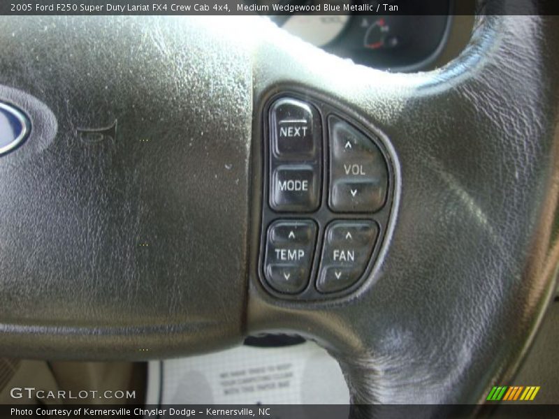 Medium Wedgewood Blue Metallic / Tan 2005 Ford F250 Super Duty Lariat FX4 Crew Cab 4x4