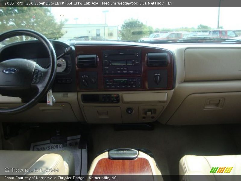Medium Wedgewood Blue Metallic / Tan 2005 Ford F250 Super Duty Lariat FX4 Crew Cab 4x4