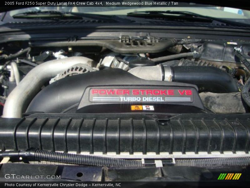 Medium Wedgewood Blue Metallic / Tan 2005 Ford F250 Super Duty Lariat FX4 Crew Cab 4x4