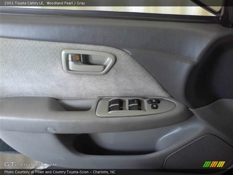 Woodland Pearl / Gray 2001 Toyota Camry LE