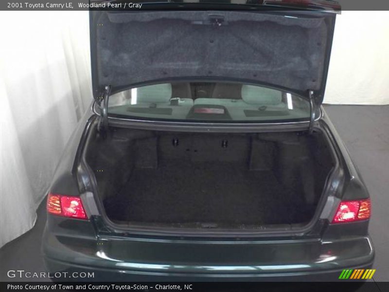 Woodland Pearl / Gray 2001 Toyota Camry LE