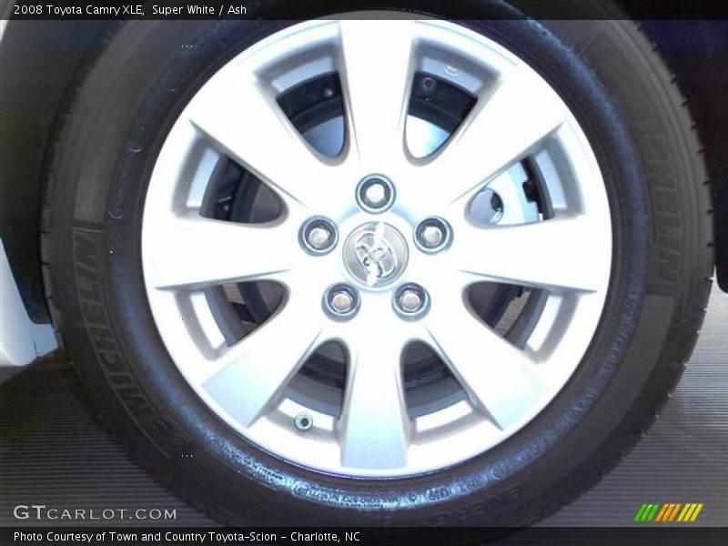 Super White / Ash 2008 Toyota Camry XLE