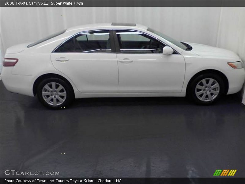 Super White / Ash 2008 Toyota Camry XLE