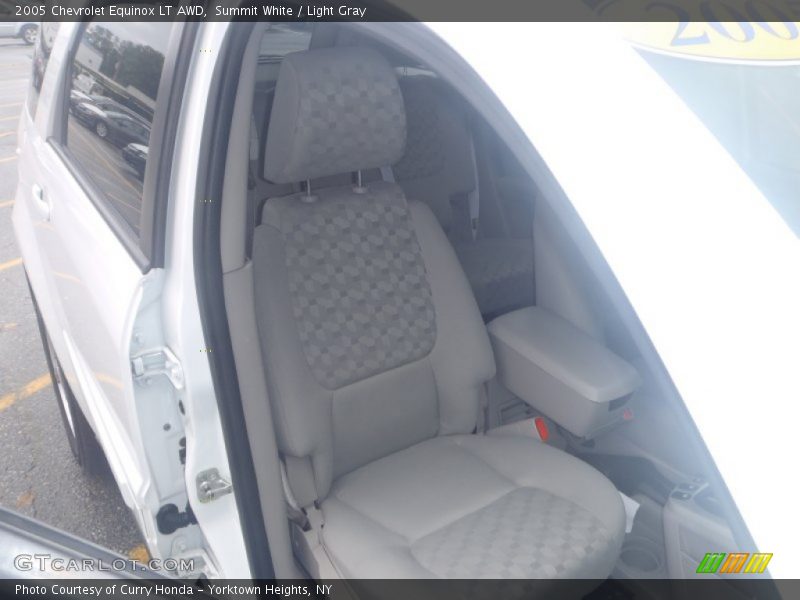 Summit White / Light Gray 2005 Chevrolet Equinox LT AWD