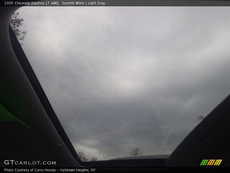 Summit White / Light Gray 2005 Chevrolet Equinox LT AWD