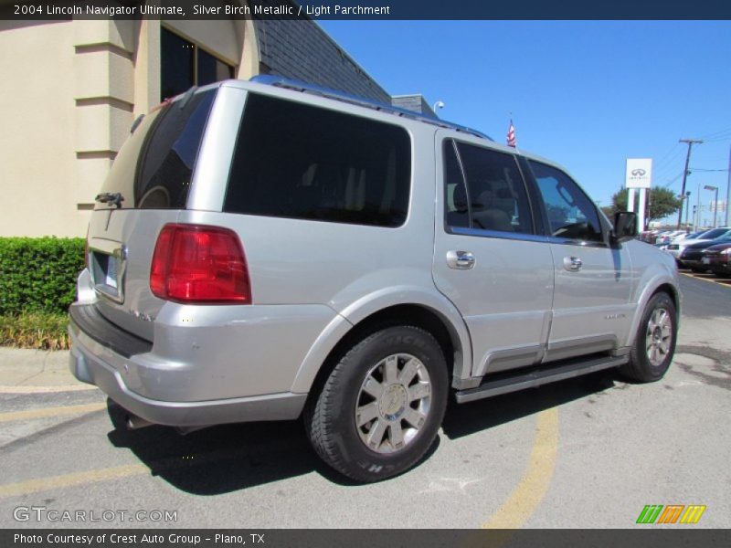 Silver Birch Metallic / Light Parchment 2004 Lincoln Navigator Ultimate