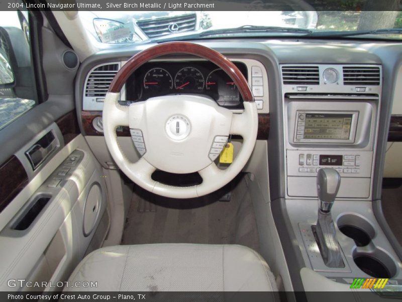 Silver Birch Metallic / Light Parchment 2004 Lincoln Navigator Ultimate