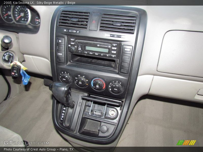 Silky Beige Metallic / Beige 2005 Kia Sedona LX