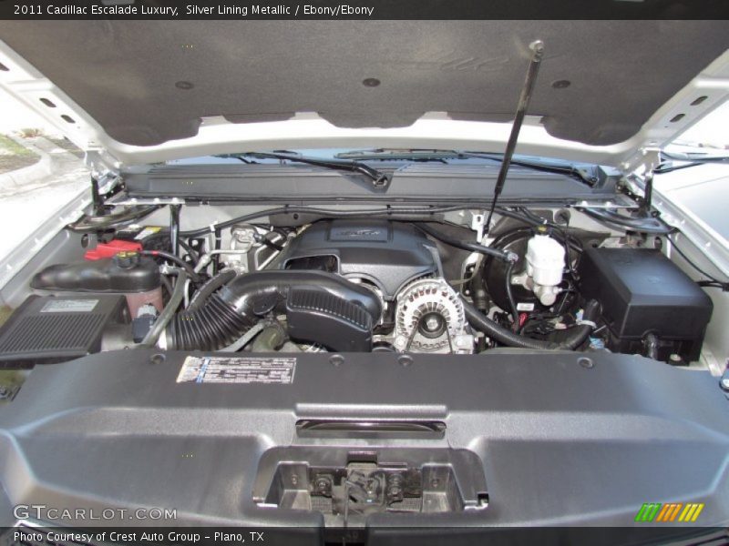 Silver Lining Metallic / Ebony/Ebony 2011 Cadillac Escalade Luxury