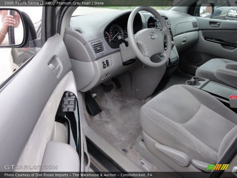  2005 Sienna LE AWD Stone Interior