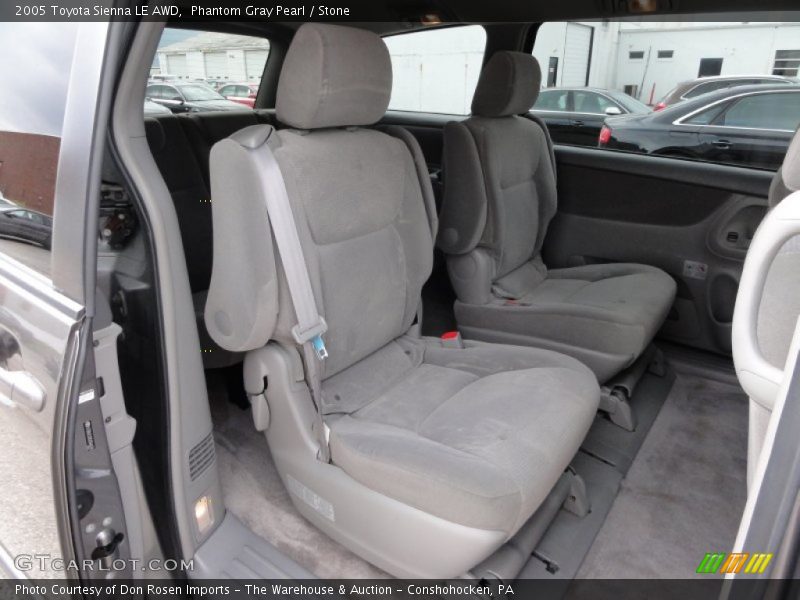  2005 Sienna LE AWD Stone Interior