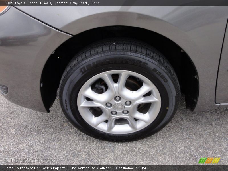 Phantom Gray Pearl / Stone 2005 Toyota Sienna LE AWD
