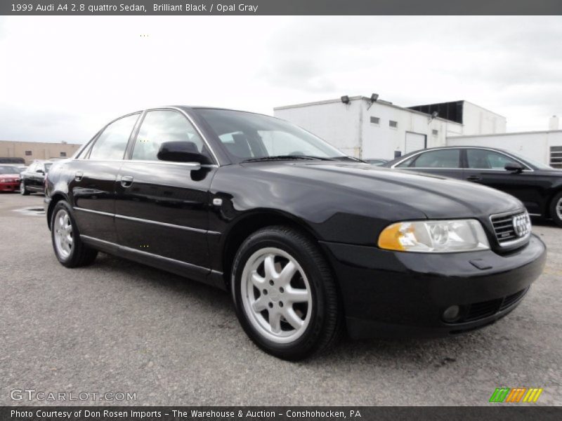 Front 3/4 View of 1999 A4 2.8 quattro Sedan