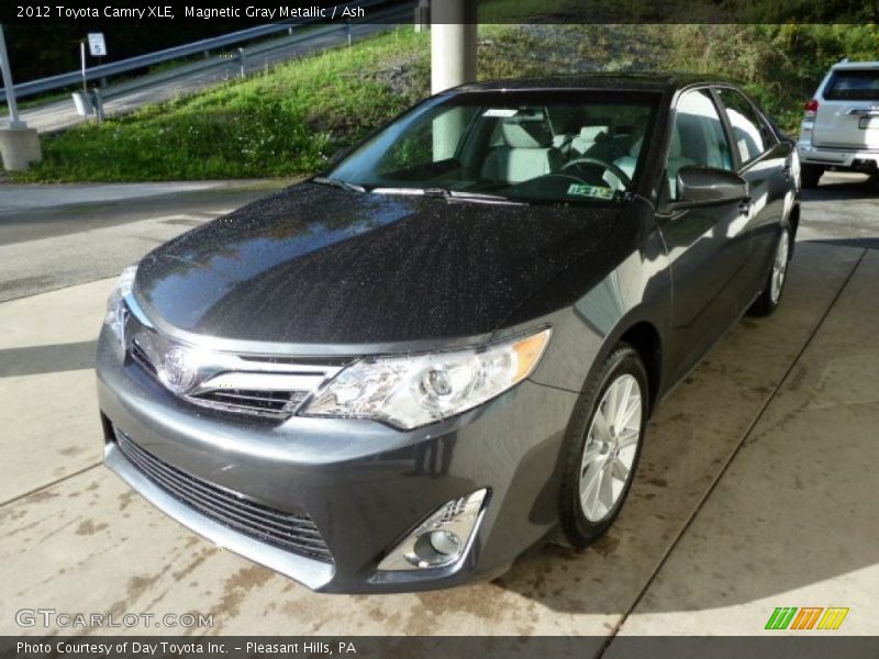 Magnetic Gray Metallic / Ash 2012 Toyota Camry XLE