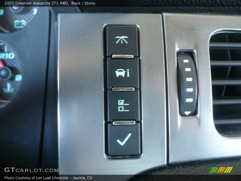 Black / Ebony 2007 Chevrolet Avalanche Z71 4WD