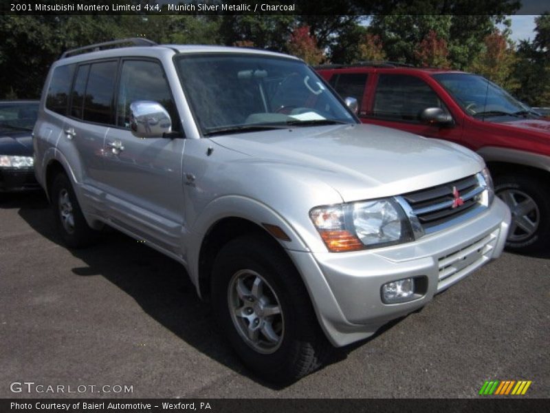 Munich Silver Metallic / Charcoal 2001 Mitsubishi Montero Limited 4x4