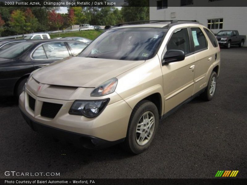 Front 3/4 View of 2003 Aztek 