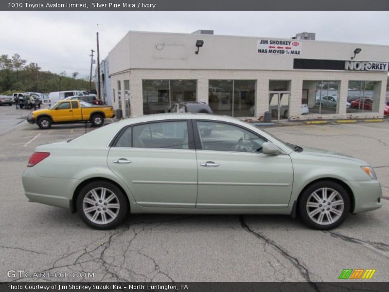 Silver Pine Mica / Ivory 2010 Toyota Avalon Limited