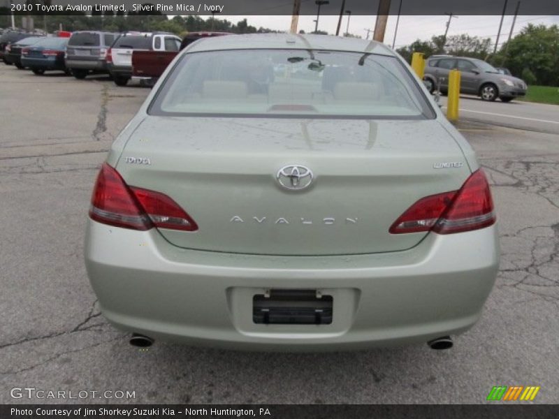 Silver Pine Mica / Ivory 2010 Toyota Avalon Limited