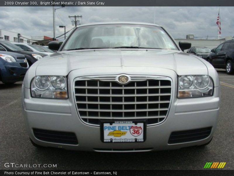 Bright Silver Metallic / Dark Slate Gray 2009 Chrysler 300