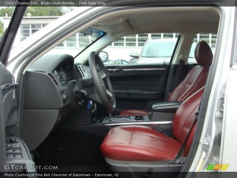 Bright Silver Metallic / Dark Slate Gray 2009 Chrysler 300