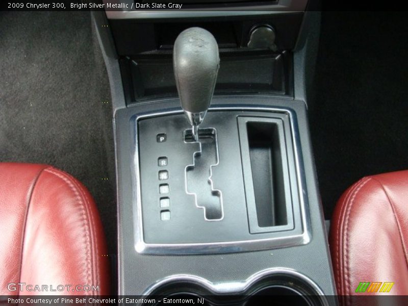 Bright Silver Metallic / Dark Slate Gray 2009 Chrysler 300