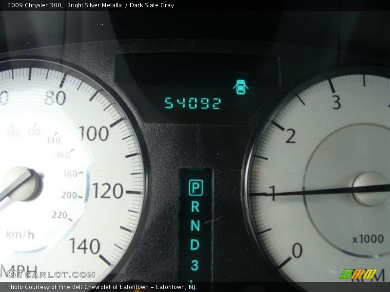 Bright Silver Metallic / Dark Slate Gray 2009 Chrysler 300