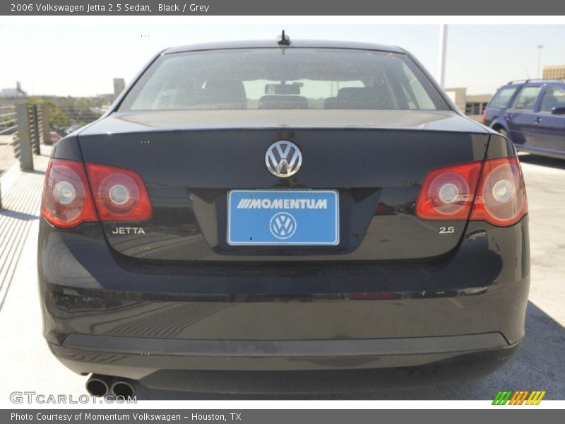 Black / Grey 2006 Volkswagen Jetta 2.5 Sedan