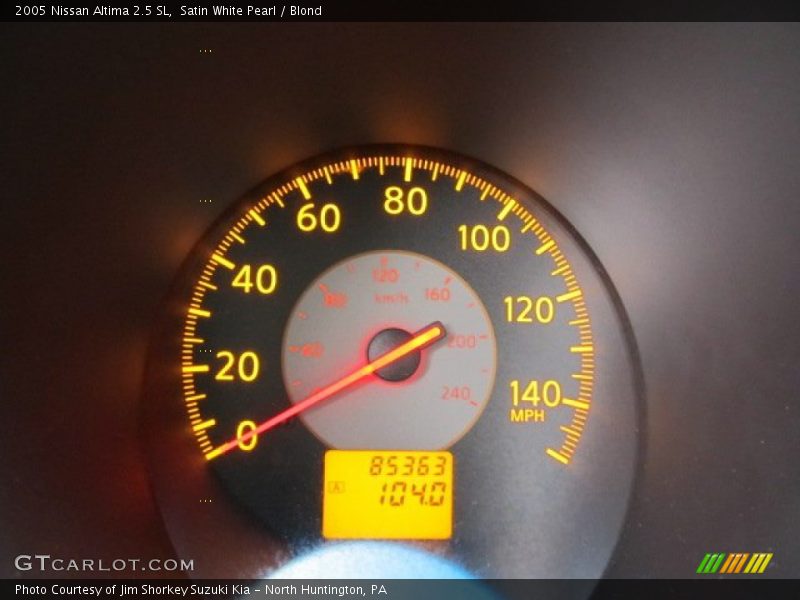 Satin White Pearl / Blond 2005 Nissan Altima 2.5 SL