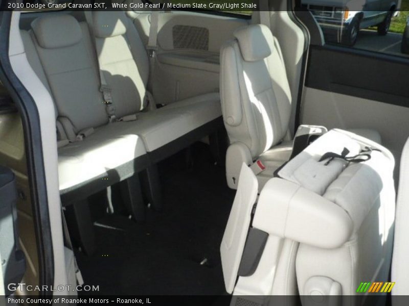 White Gold Pearl / Medium Slate Gray/Light Shale 2010 Dodge Grand Caravan SXT