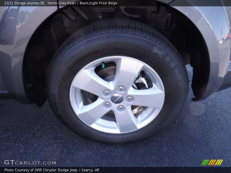 Storm Grey Pearl / Black/Light Frost Beige 2012 Dodge Journey SE