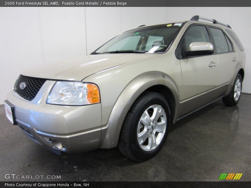 Pueblo Gold Metallic / Pebble Beige 2006 Ford Freestyle SEL AWD