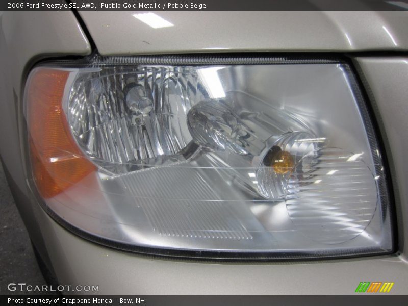 Pueblo Gold Metallic / Pebble Beige 2006 Ford Freestyle SEL AWD