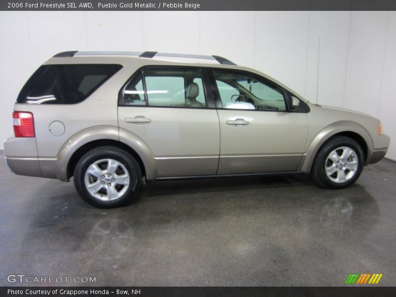Pueblo Gold Metallic / Pebble Beige 2006 Ford Freestyle SEL AWD