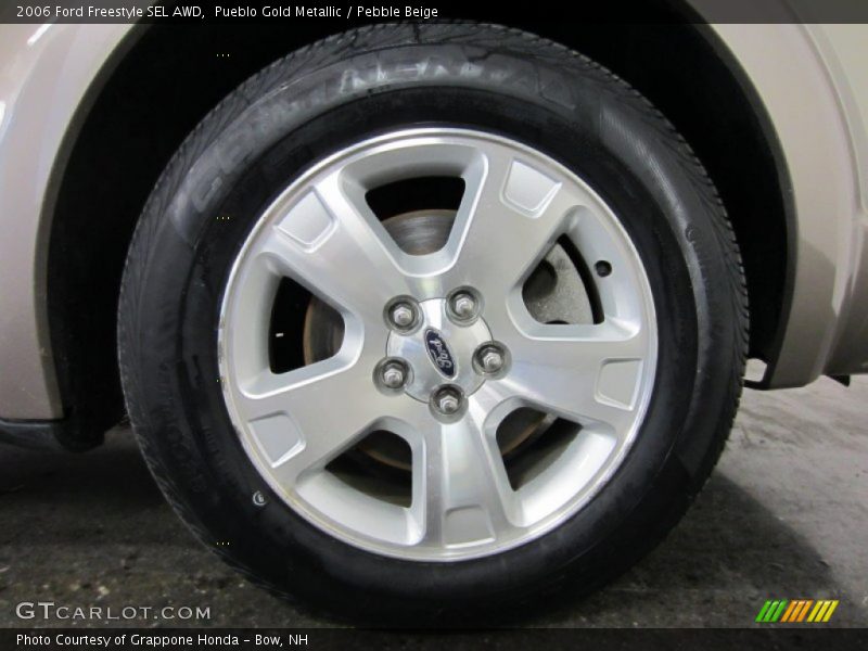 Pueblo Gold Metallic / Pebble Beige 2006 Ford Freestyle SEL AWD