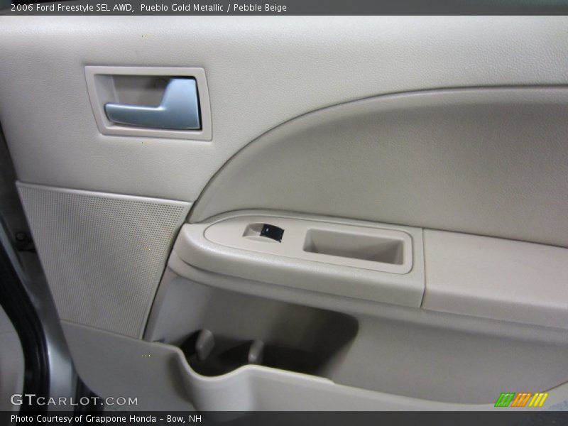 Pueblo Gold Metallic / Pebble Beige 2006 Ford Freestyle SEL AWD