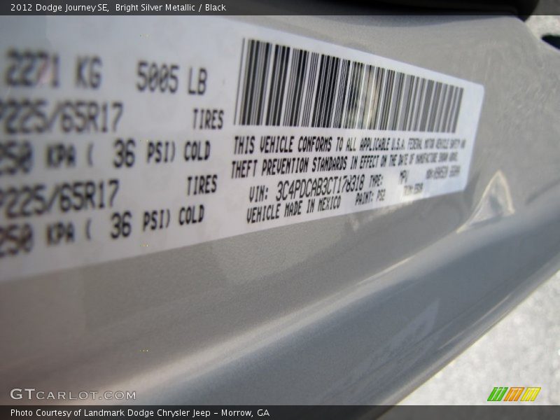 Bright Silver Metallic / Black 2012 Dodge Journey SE