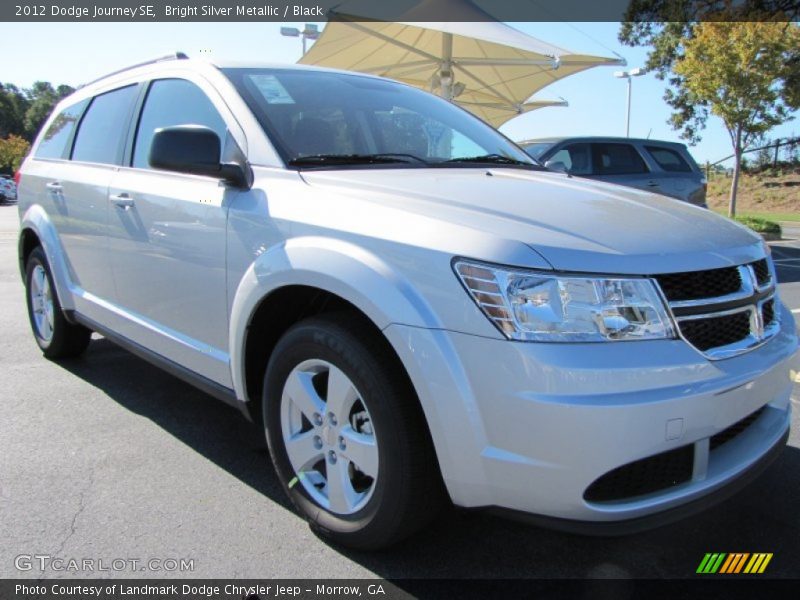 Bright Silver Metallic / Black 2012 Dodge Journey SE