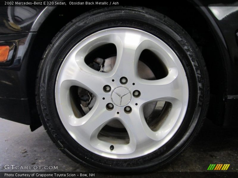 Obsidian Black Metallic / Ash 2002 Mercedes-Benz E 320 Sedan