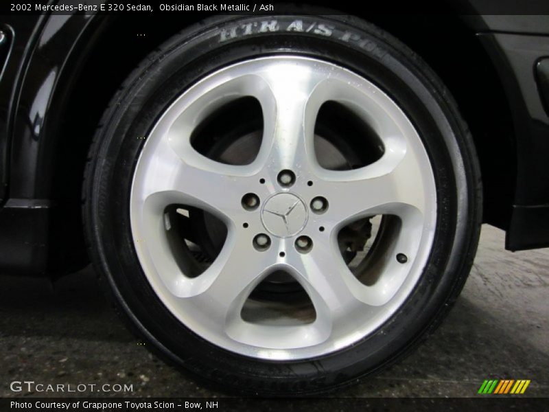 Obsidian Black Metallic / Ash 2002 Mercedes-Benz E 320 Sedan